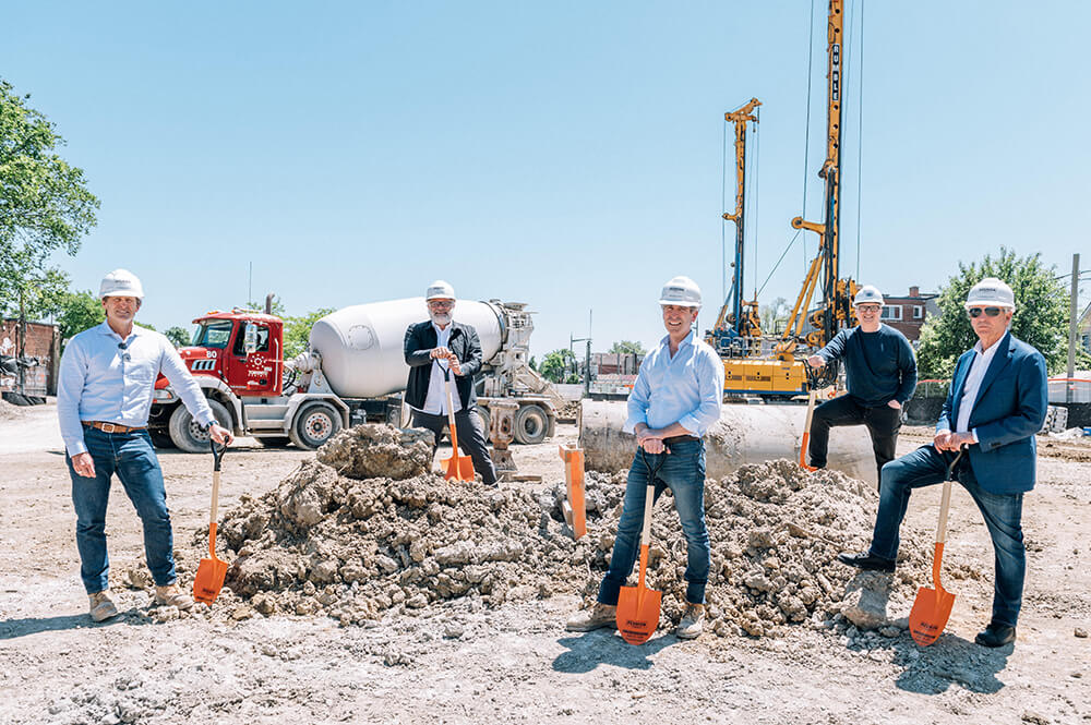 David Harper, EVP, Ralph Giannone, Principal Architect (Giannone Petricone Associates), Ken Tanenbaum, CEO, Bob Blazevski, EVP, Steve Diamond, President in construction site